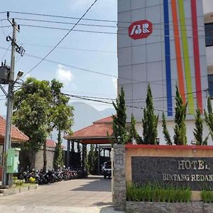 Hotel Bintang Redannte